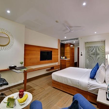 The Glory Suites Near Igi Airport Neu-Delhi Exterior foto