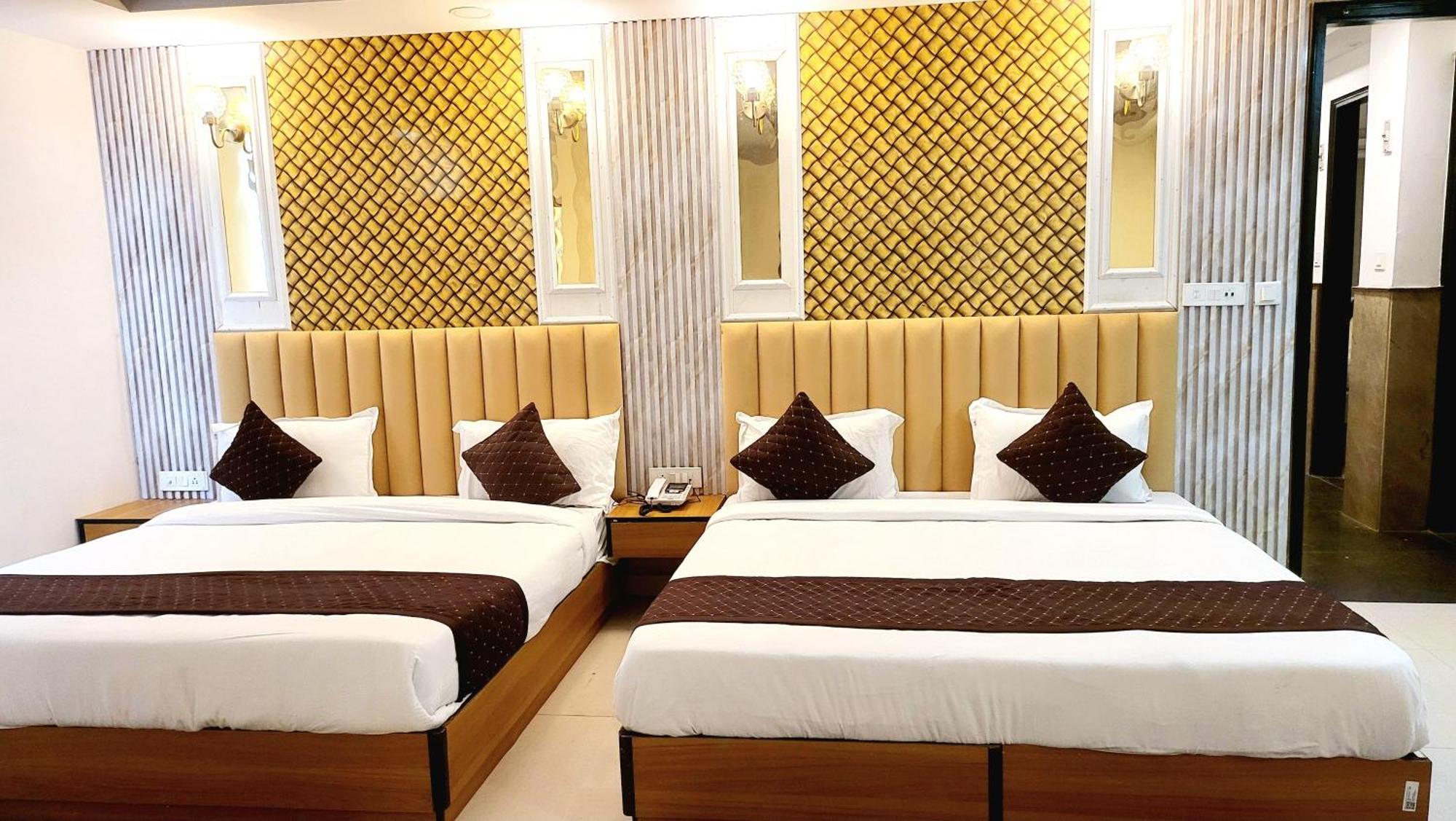 The Glory Suites Near Igi Airport Neu-Delhi Exterior foto