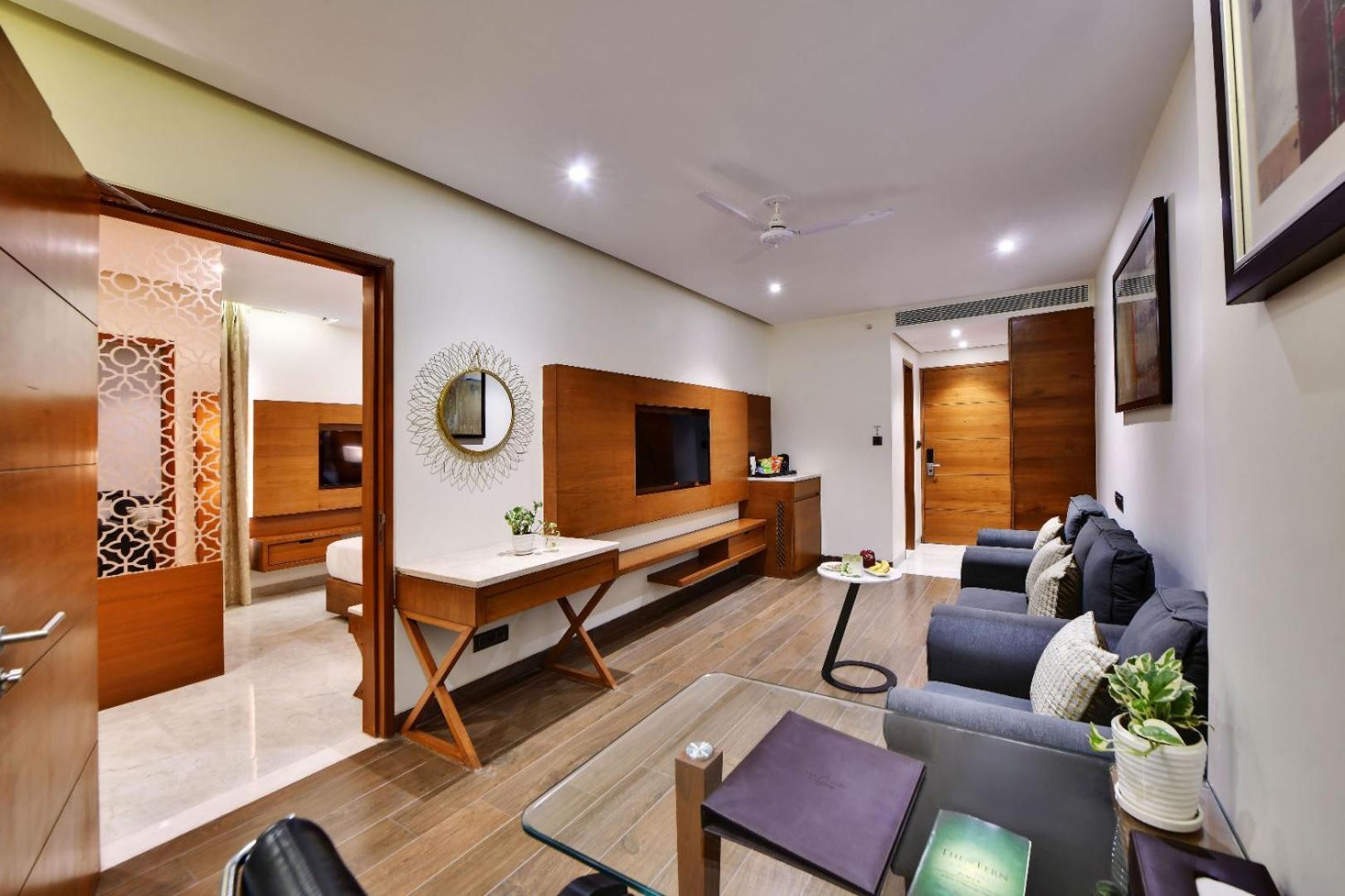 The Glory Suites Near Igi Airport Neu-Delhi Exterior foto